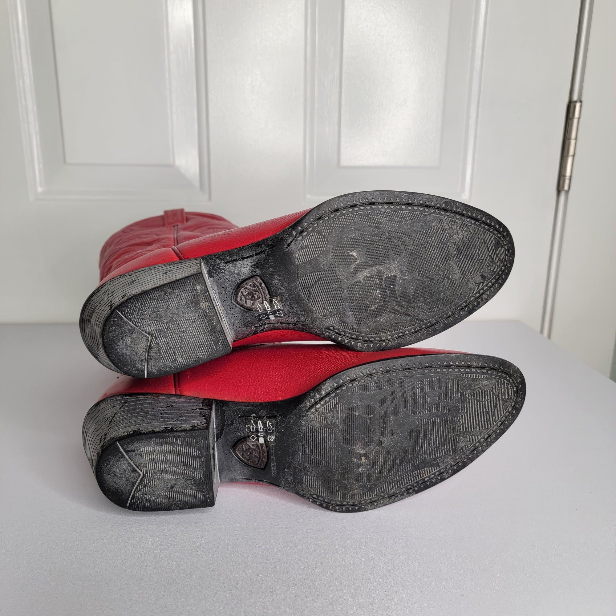 Size 8 Red Ariat Cowgirl Boots