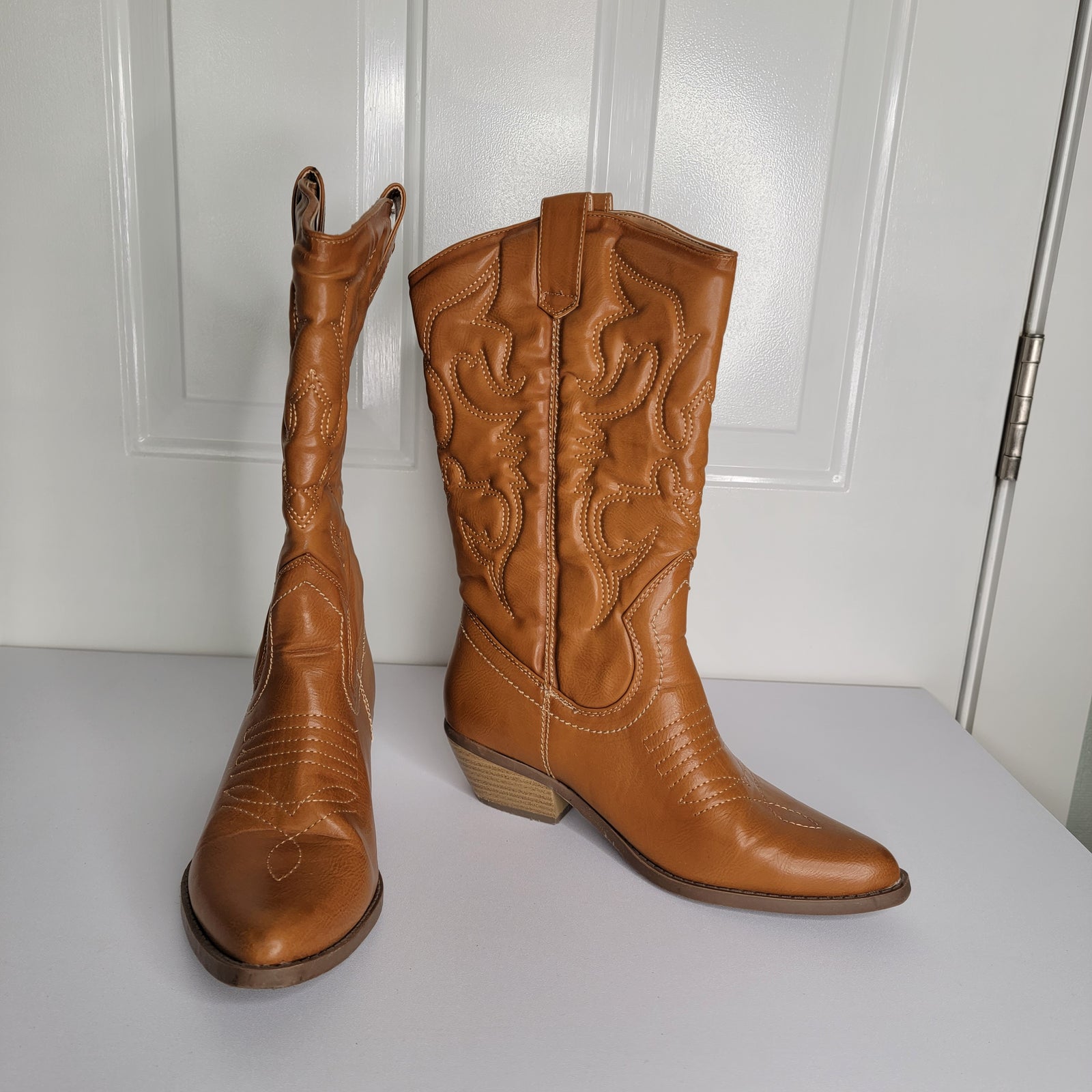 Size 7 Tan Call It Spring Cowgirl Boots