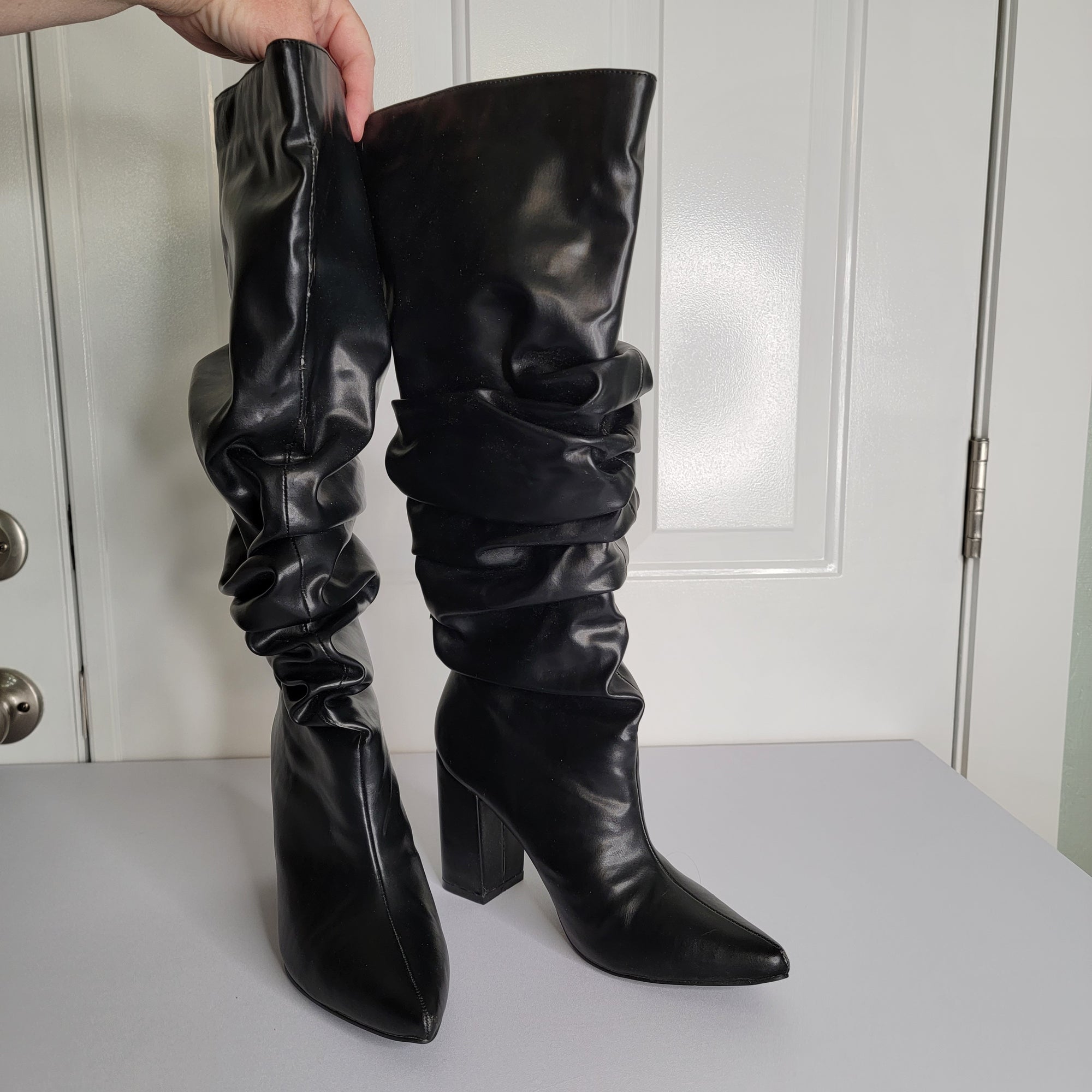 Size 7 Black Fashion Nova Scrunch Knee Boots