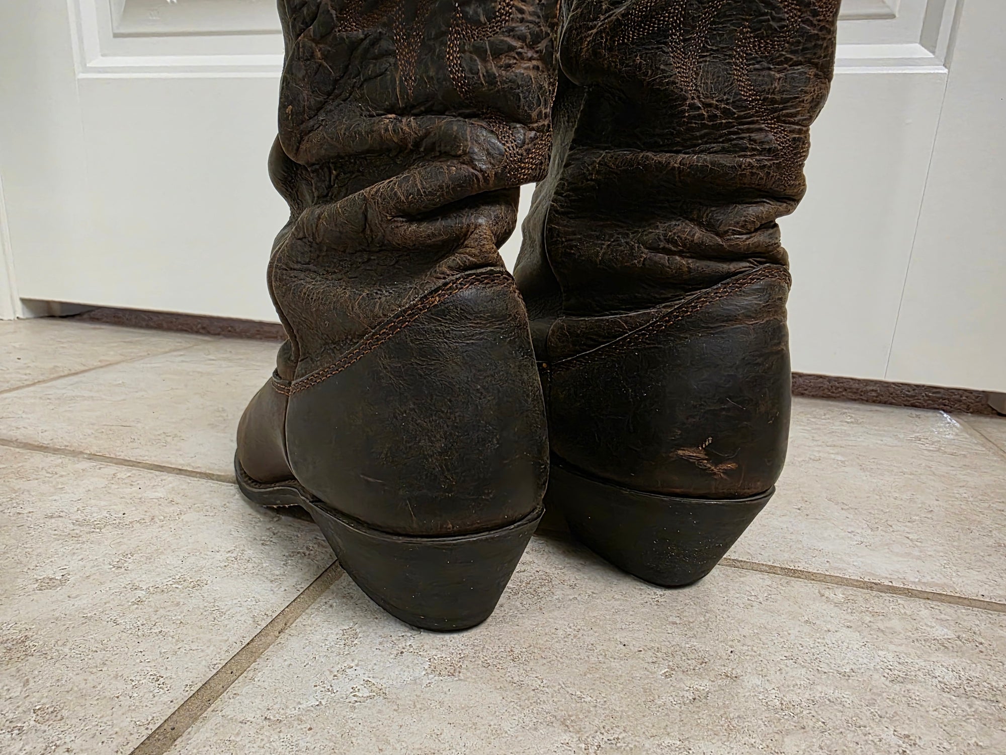 Size 8 Dark Brown Dingo Cowgirl Boots