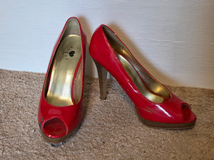 Size 8.5 1/2 sugar Peep-Toe Pumps