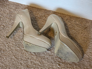 Size 10 Beige G by Guess Pumps