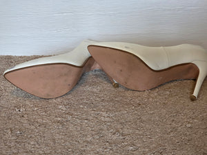 Size 6 White IDIFU Stiletto Pumps