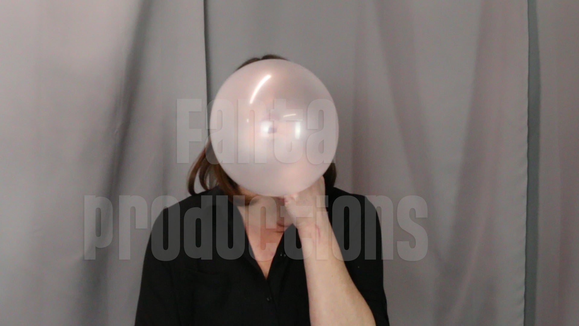 Rae's Natural Reactions to Messy Bubbles