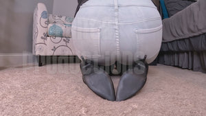 Scarlet's Butt - 3 Poses in Light-Colored Jeans