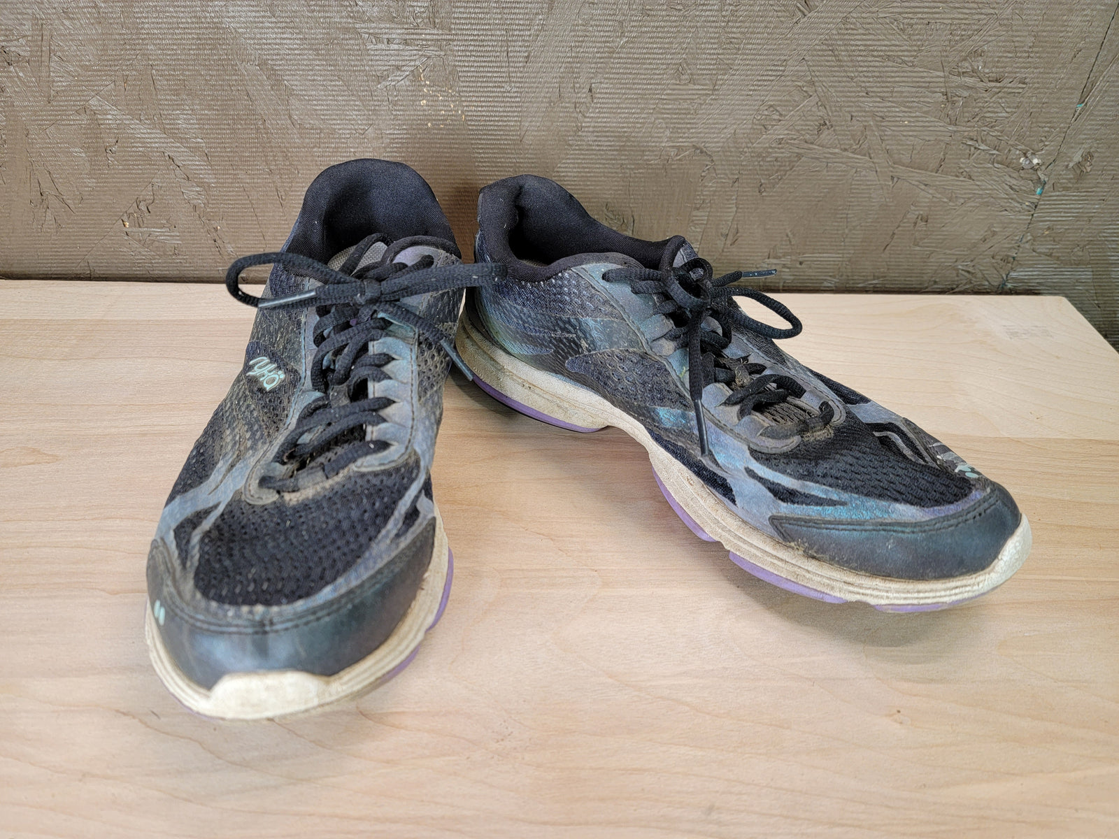 Ryka Devotion Walking Shoe (Very Worn - 8)