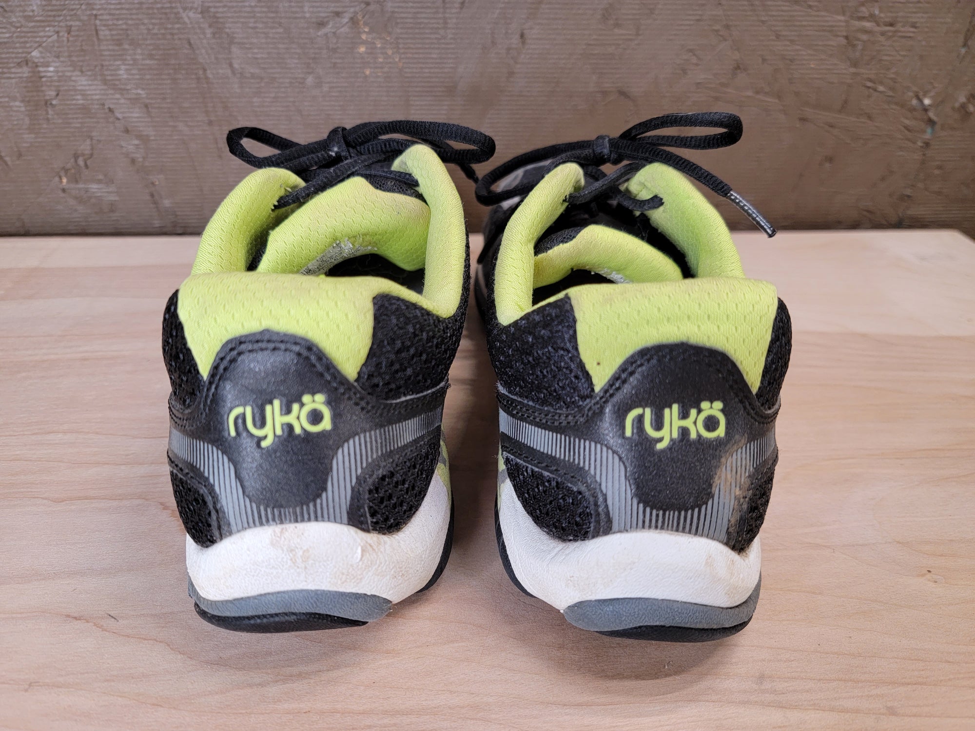 Ryka's Influence Training Shoe (Green - 8)