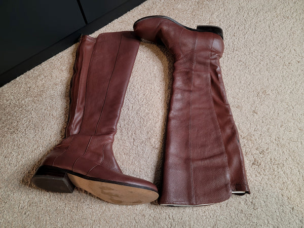 Size 8.5 Reddish Brown H by Halston Riding Boots - Fanta