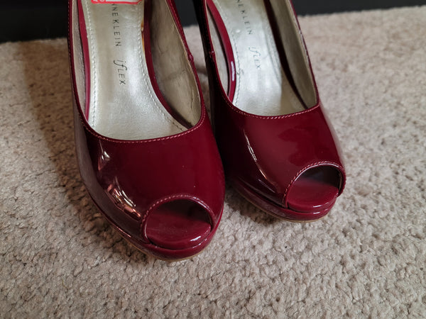 Anne klein peep deals toe pumps