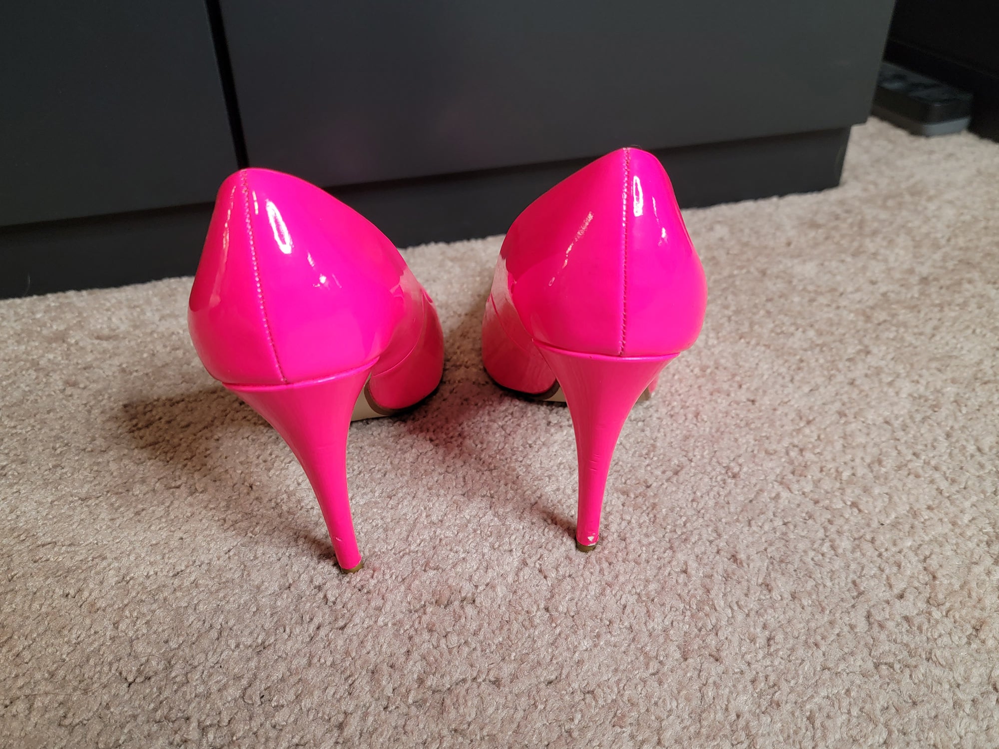 Size 7.5 Hot Pink Patent Worthington Stiletto Pumps